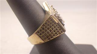 10K Star Ring, Yellow Gold, 7.5g, Sz:8.25, Glass Stones, Marked: 10K